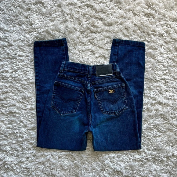 Vintage Dark Wash High Waisted Jeans - Picture 3 of 7